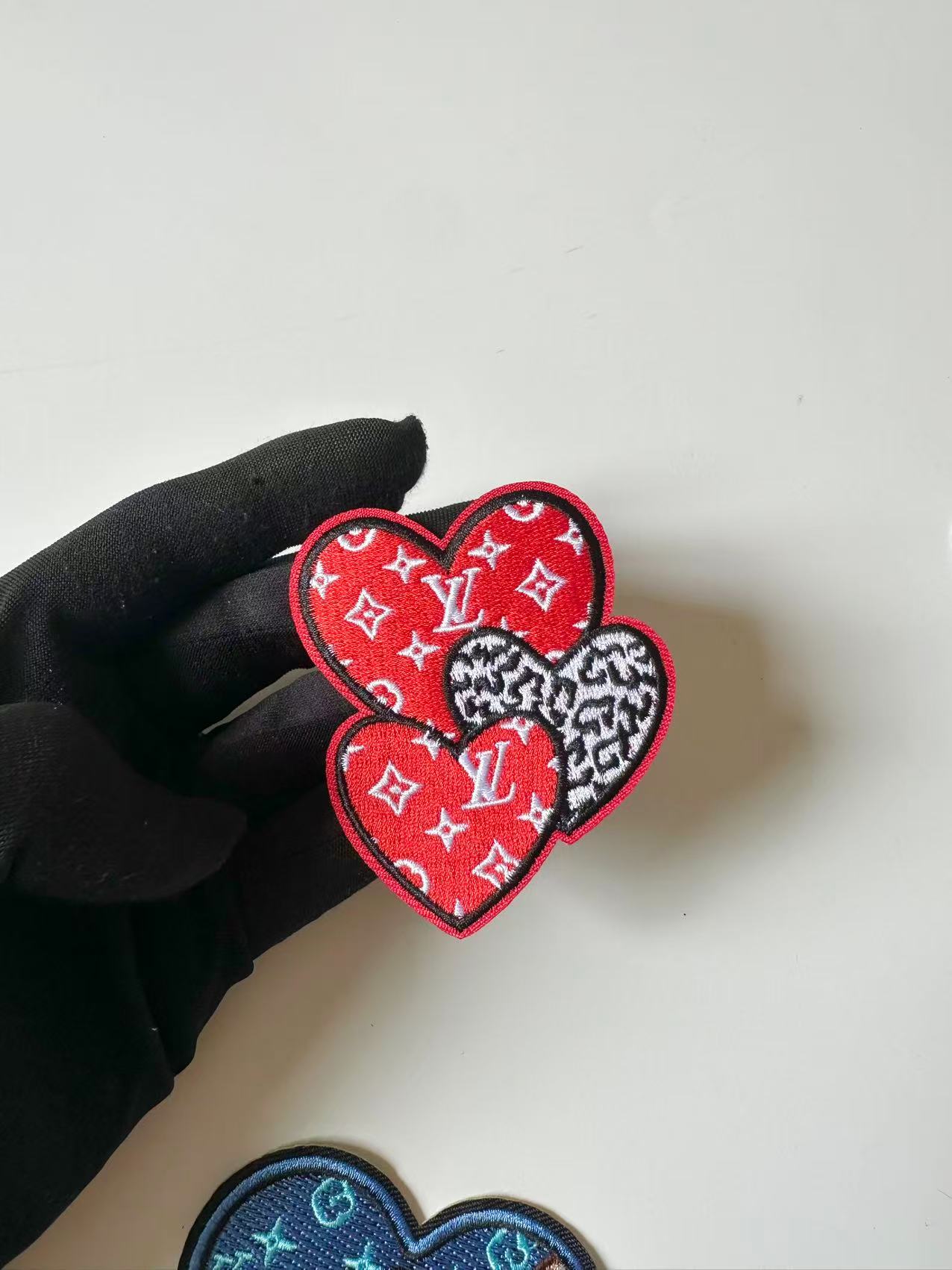Craft Embroidery LV Love Jacquard Patches For Customized Apparel