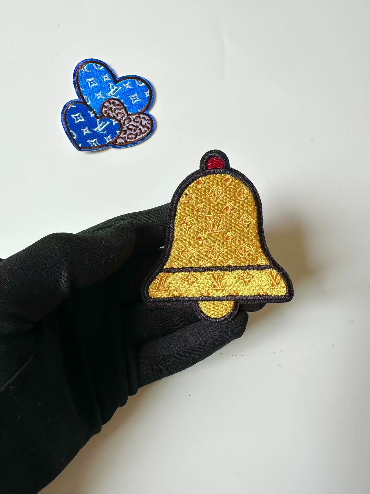 Craft Embroidery LV Love Jacquard Patches For Customized Apparel