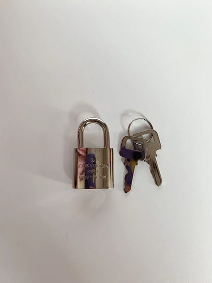 Fashion Sliver LV Metal Locks For Handmade Goods