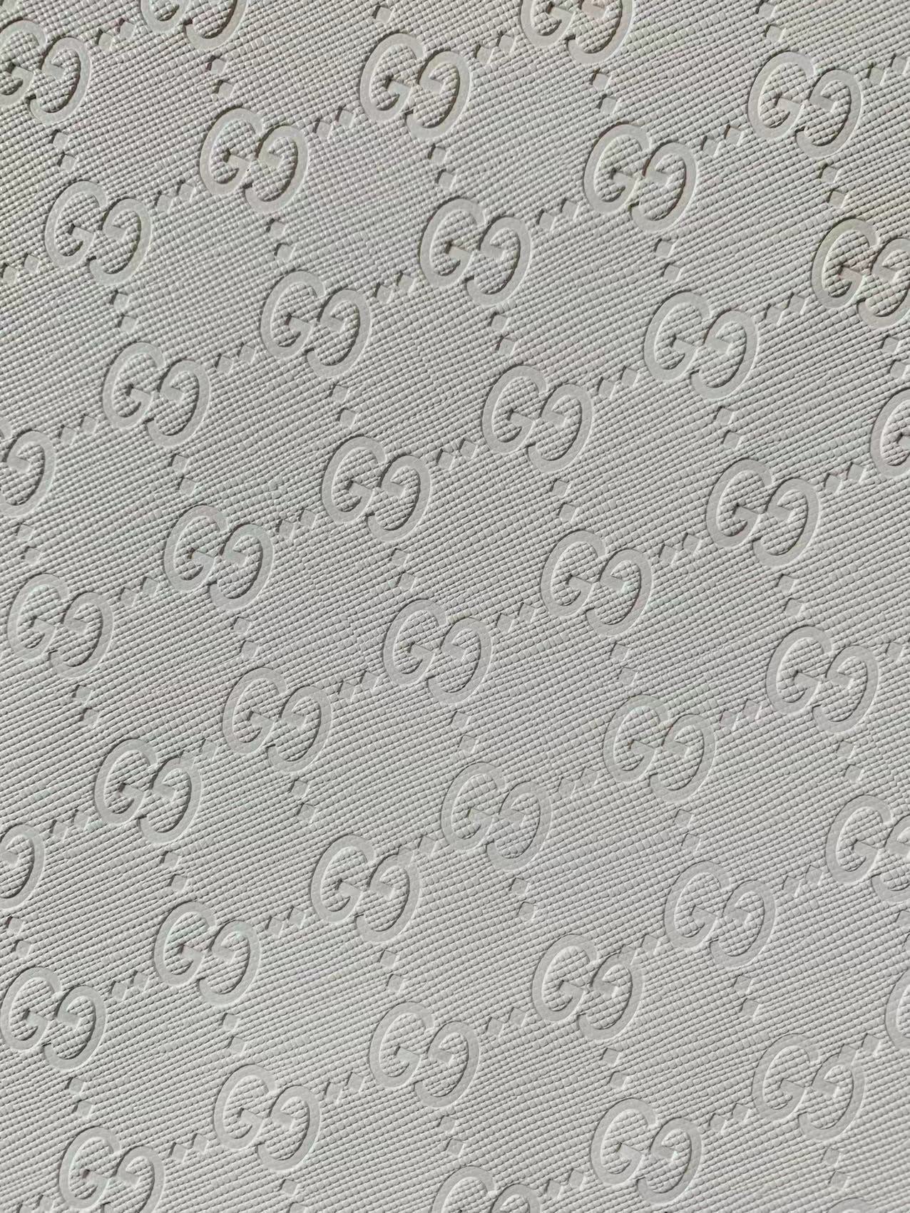 Fashion White Gucci Embossed Leather Fabric For Handmade Shoes ,Bags Handicraft Goods By Yards